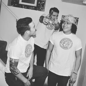 Meet your Posher, Devin